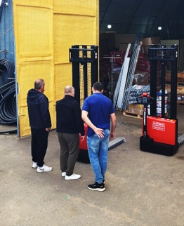 Тест-драйв складской техники на нашем складе в Новочеркасске